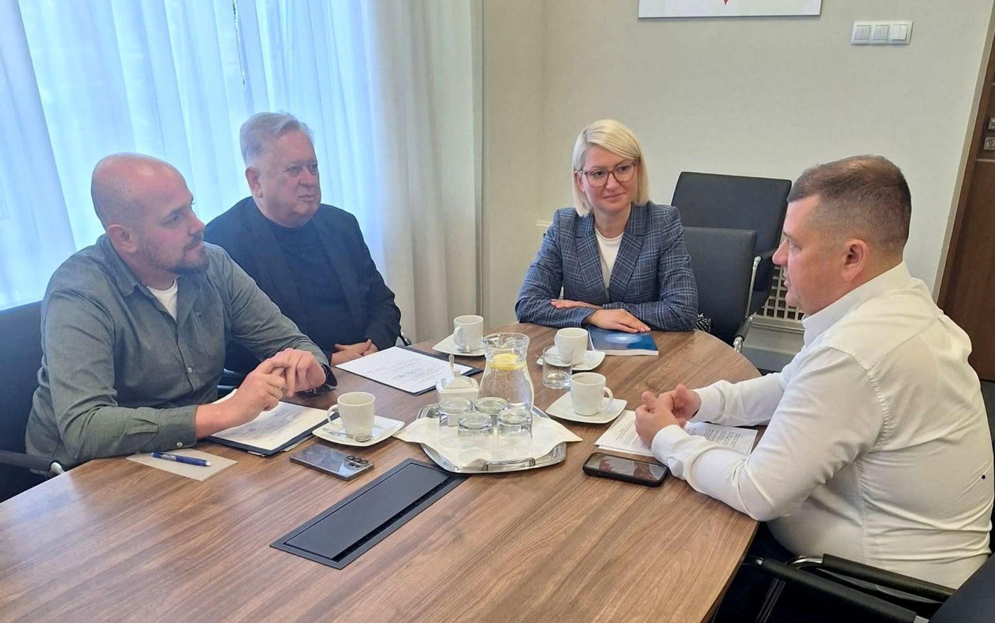 grzegorz ignatowicz opuszcza koalicję obywatelską i zakłada nowy klub gorzów wielkopolski w radzie miasta gorzów