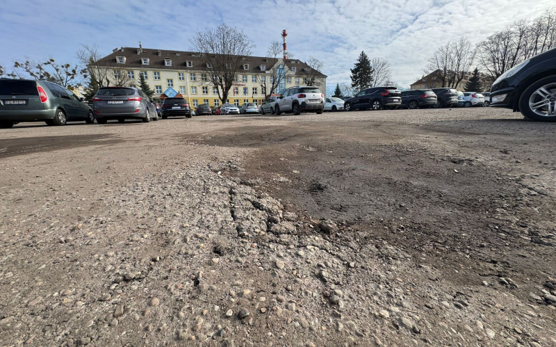 przetarg na przebudowe parkingu przy starostwie ul Rejewskiego Gorzow brakujace srodki w budzecie oferty firm budowlanych
