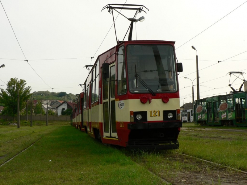 Tramwaj ponownie wypadł z szyn!