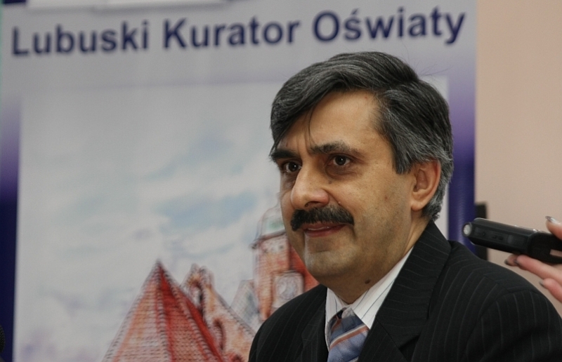 Sondej nie jest już kuratorem oświaty. Zrezygnował