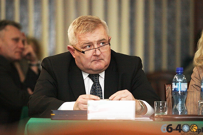 Chcieli obciąć prezydentowi pensję