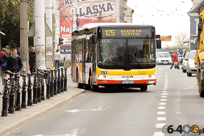 Sprawa MZK poczeka jeszcze miesiąc