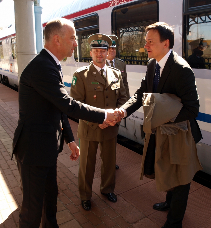 Minister Cichocki zapowiada: Wrócą kontrole na granicy 