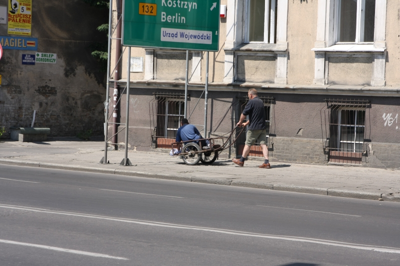 Kawałek po kawałku kradli, ale wpadli