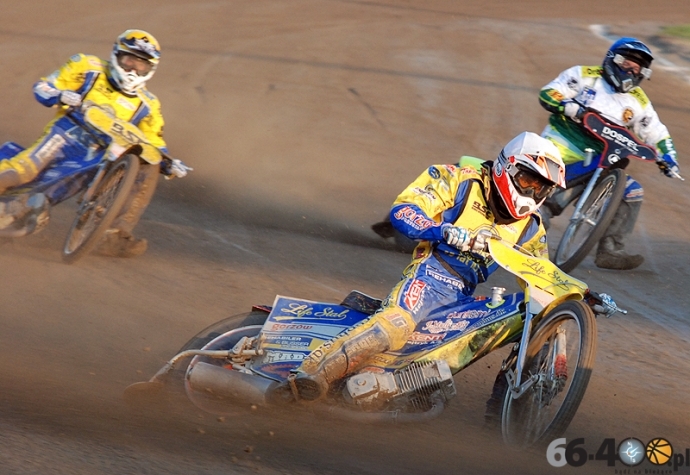 Dobry start Jensena, Mroczka słabiej