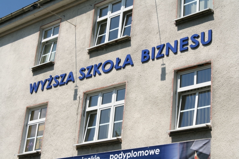 KRK ratunkiem dla absolwentów?