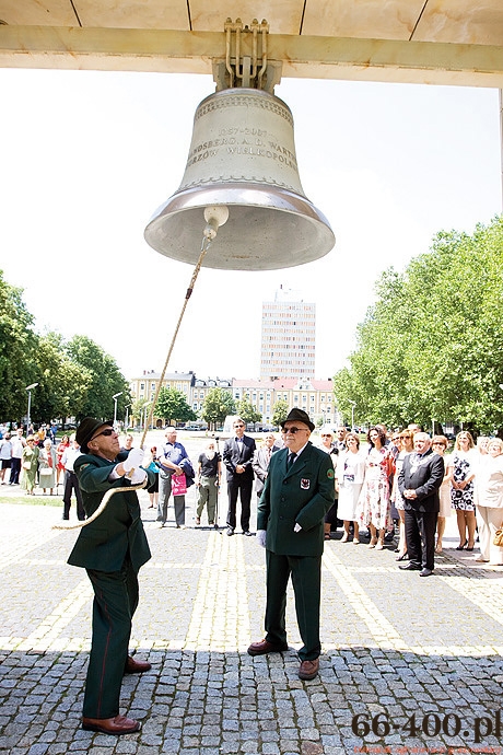 Dzwon Pokoju zabrzmiał na 755-lecie