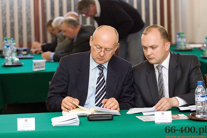 Tablety dla radnych? Jędrzejczak się zastanawia