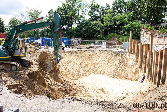 Budują kolejną stację paliw