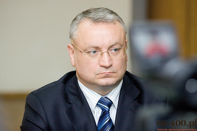 Surmacz donosi na polityków PO do prokuratury