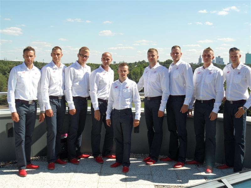 Ósemka popłynie w repasażu