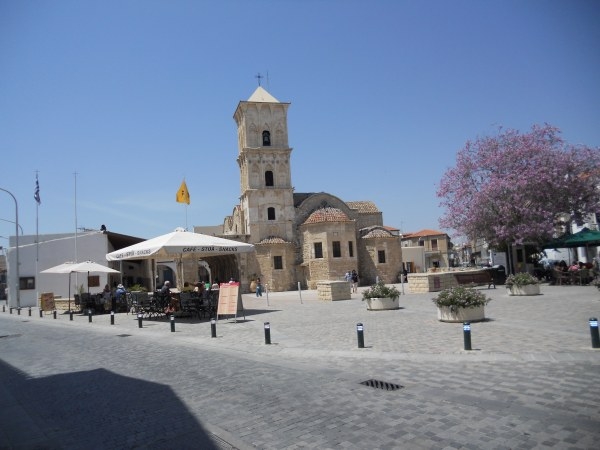 Meandry rachunku różniczkowego, czyli nasz człowiek na wyspie Afrodyty