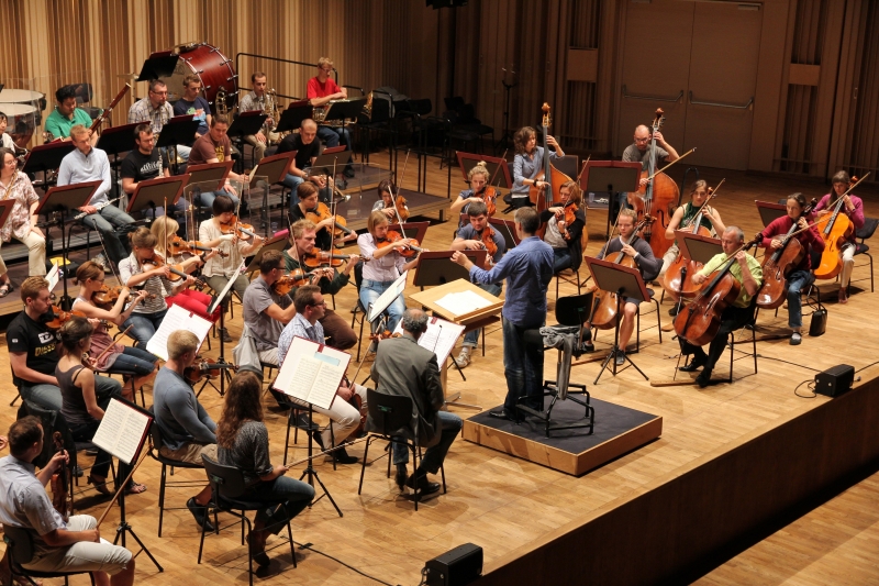 Dyrektor w roli dyrygenta 