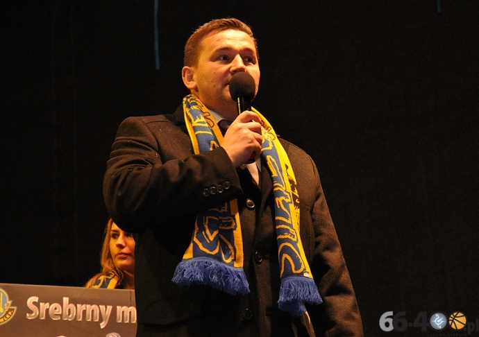 To był kosztowny sezon. Działacze jeszcze szukają kasy! 