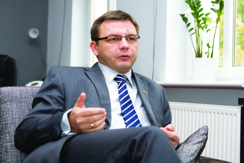 Surowiec: Trzeba schować ambicje do kieszeni