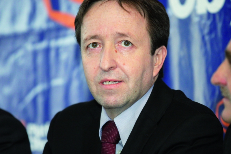 Reklama to nie wszystko! Marszałek musi bardziej się postarać