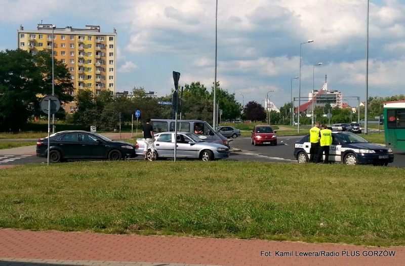 Z piwem w ręku za kierownicą