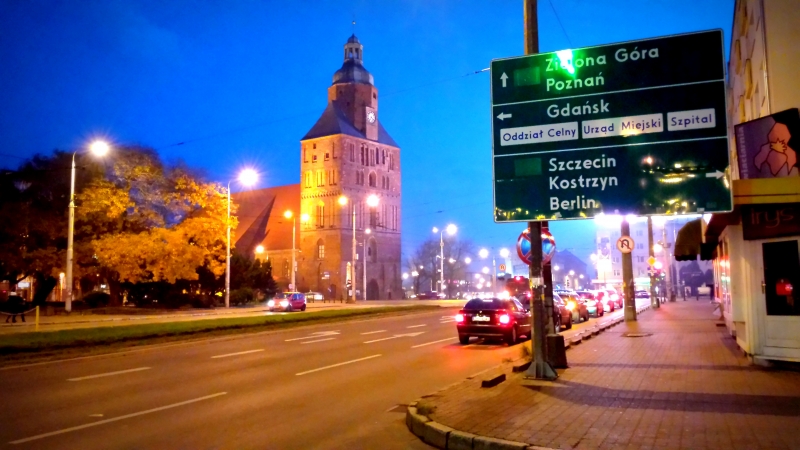 Kierowcy uważajcie na śliskie drogi!