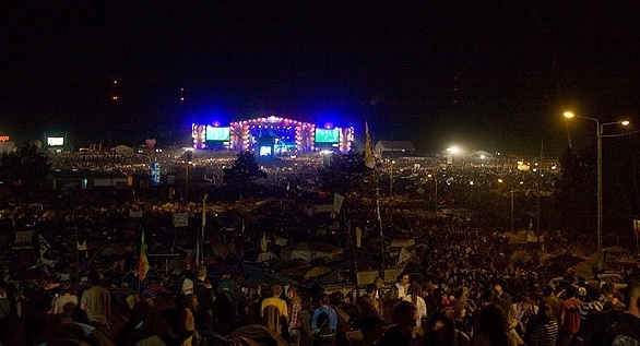 Nikt nie chce dać 1 tys. zł za przelot nad polem woodstockowym