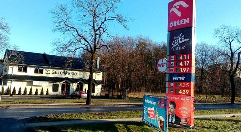 Pieniądze wciąż wypływają z naszych kieszeni