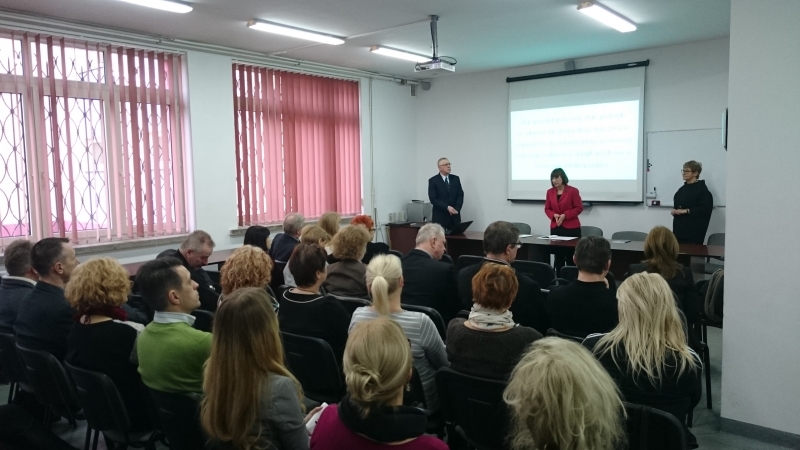 Uczniowie nie ćwiczą na WF-ie, bo nie mają do tego warunków