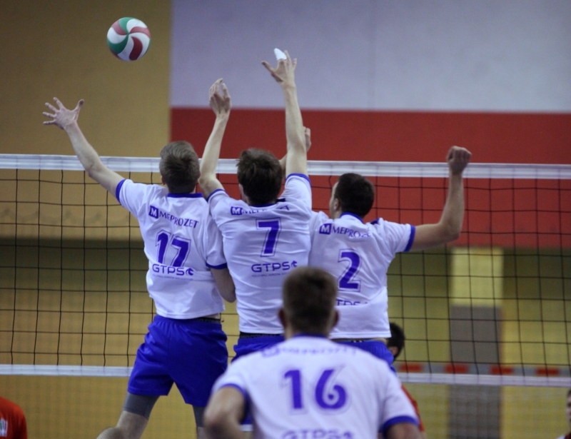 W play-offach z Olimpią