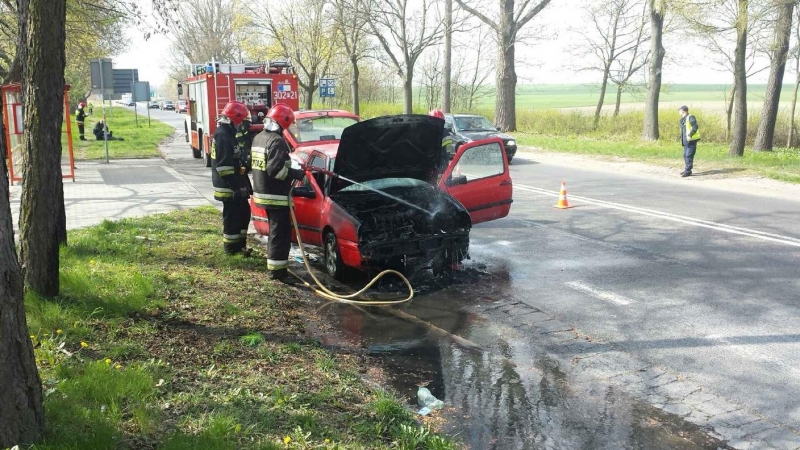 Spłonął czerwony golf przy Myśliborskiej