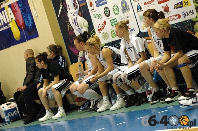 AZS PWSZ powalczy w Olsztynie