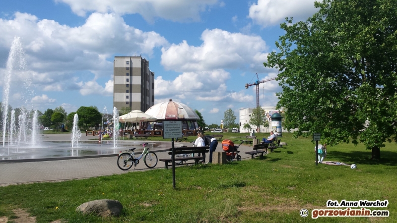 Karuzele, ścianka wspinaczkowa i... stworzą nowy plac zabaw