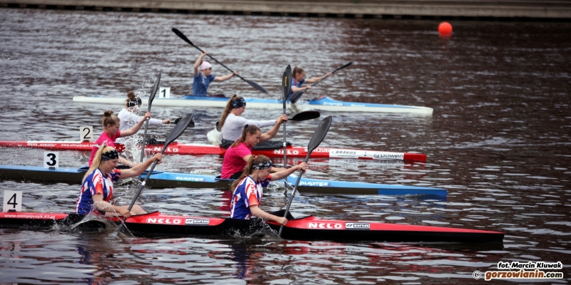 Kajakarze walczyli w regatach