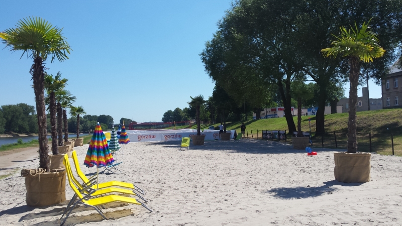 Ruszyła miejska strefa plażowania [wideo, zdjęcia]