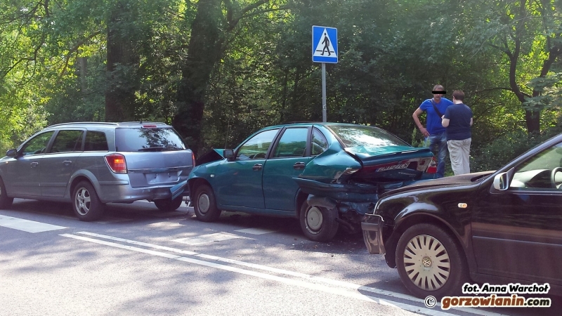 Kraksa trzech aut na Wyszyńskiego [zdjęcia]