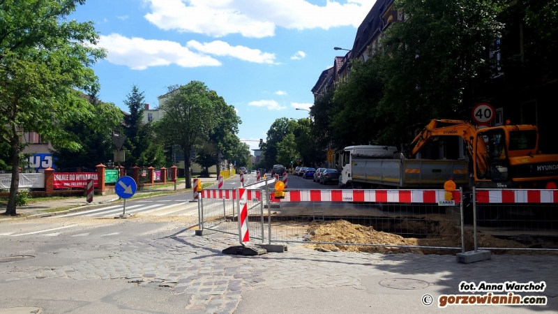 Sieć cieplna w budowie. Utrudnienia w Śródmieściu [zdjęcia]