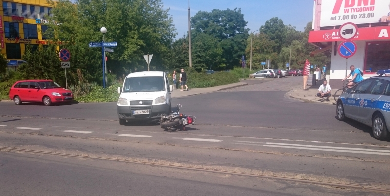 Wypadek z udziałem motocyklisty na Sikorskiego [zdjęcia]