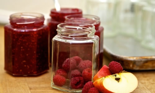 Lato zamknięte w butelkach?