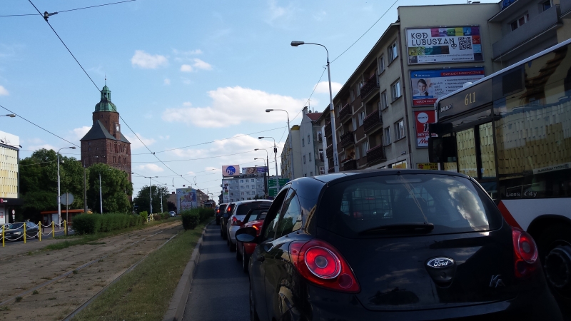 Komunikacyjny koszmar w czasie derbów [zdjęcia]