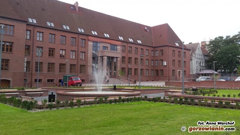 Fizjoterapia gotowa. Piękny ogród czeka na studentów