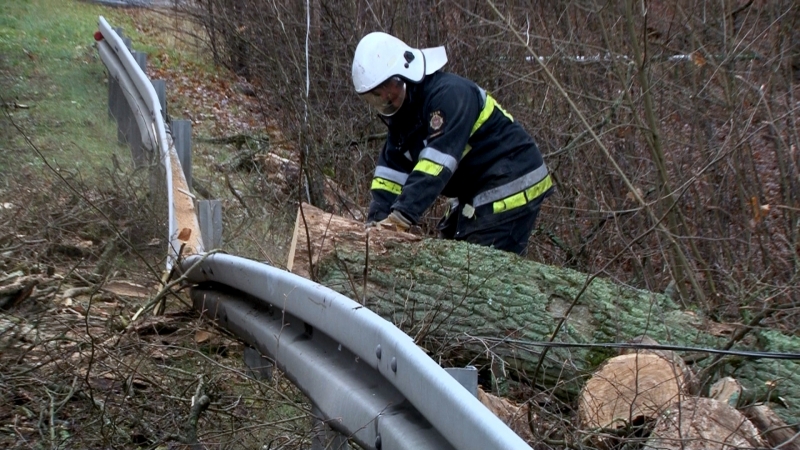 Wieje - bardzo mocno!