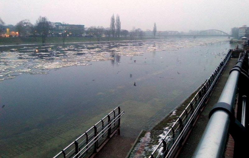 Warta w Gorzowie podniosła się o ponad metr