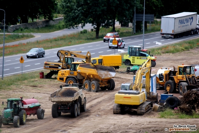 Murarz, spawacz, kierowca. Tych zawodów u nas brakuje