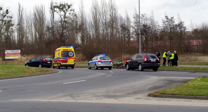 Wypadek motocyklisty na Słowiańskiej [zdjęcia]