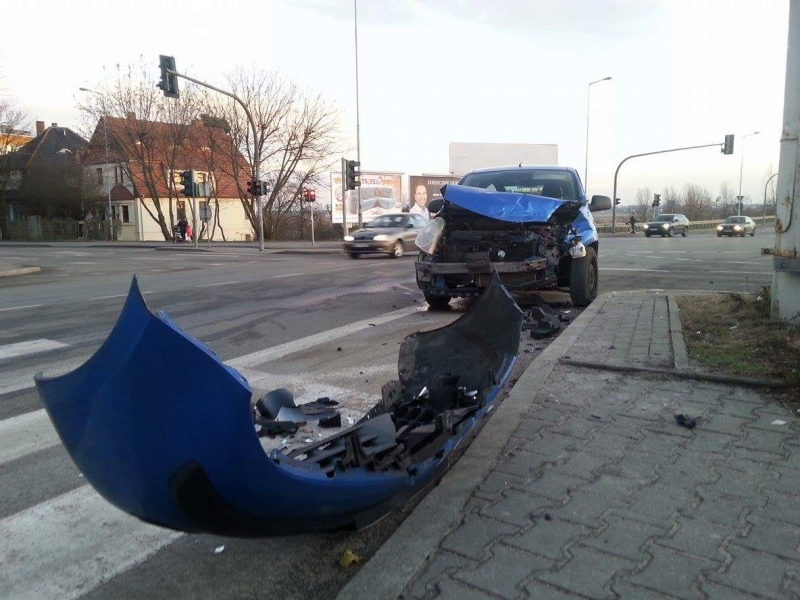 Zdarzenie drogowe na rondzie Santockim