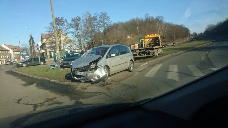 Wypadek na rondzie Wyszyńskiego