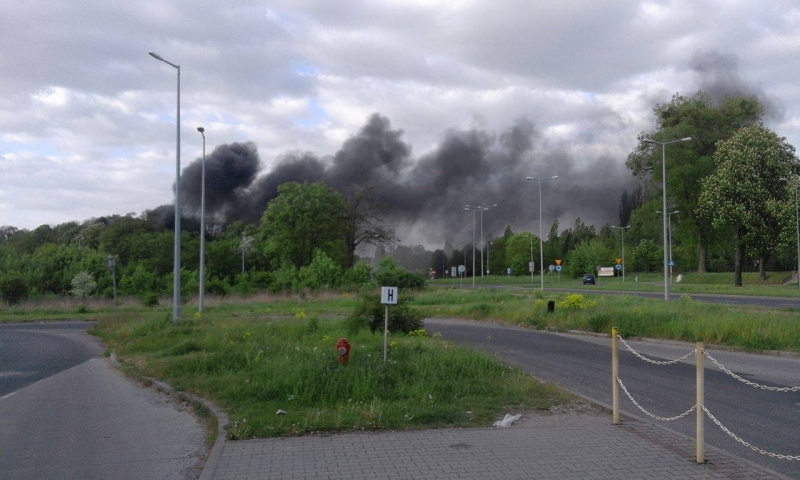 Kłęby dymu nad poligonem [zdjęcia]