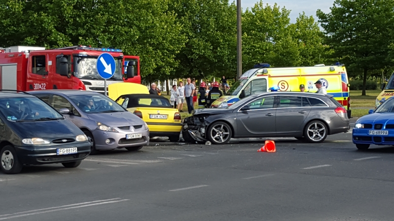 Jeszcze miesiąc i skończą się wypadki przy Kombatantów? [zdjęcia]
