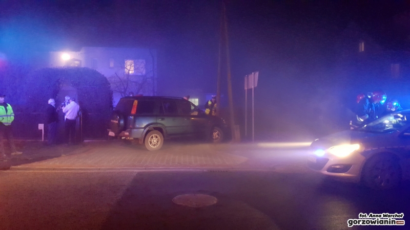 We mgle wjechał w słup