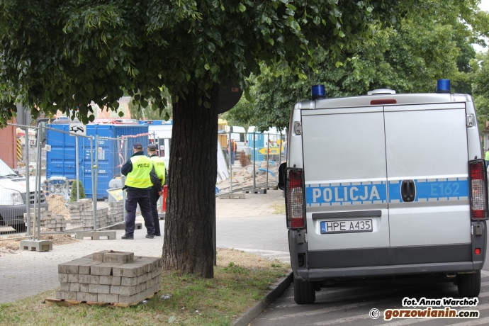 6/11 Uszkodzona rura gazowa przy Warszawskiej