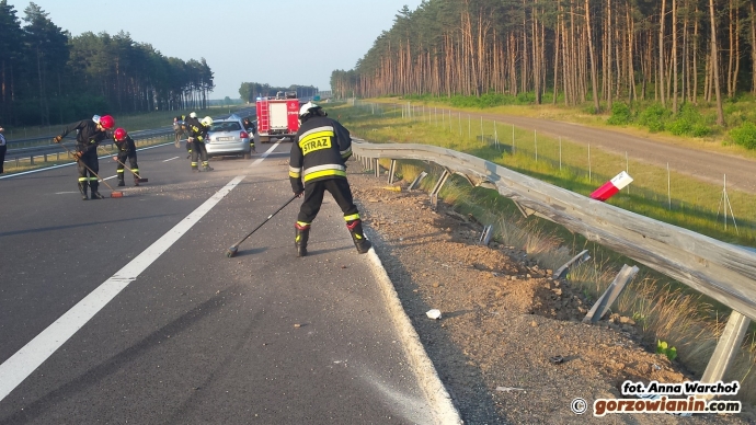 5/8 Rozsrzaskana toyota na S3