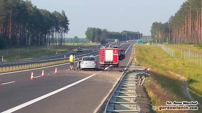 7/8 Rozsrzaskana toyota na S3