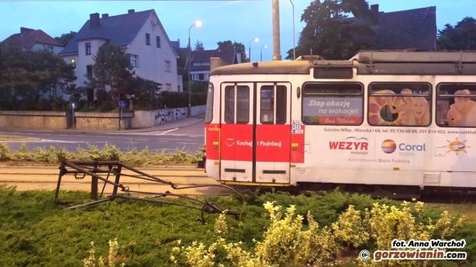 1/8 Awaria sieci trakcyjnej na rondzie Solidarności